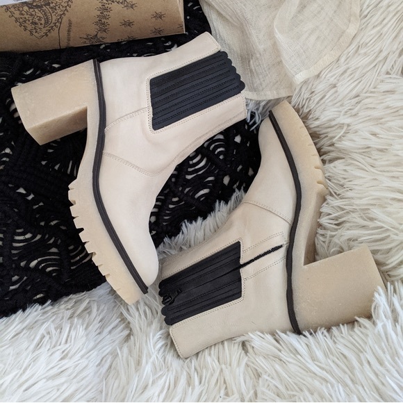 Platform Heeled Boot - Picture 5 of 6